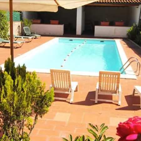Boni Cerri Hotell 2*