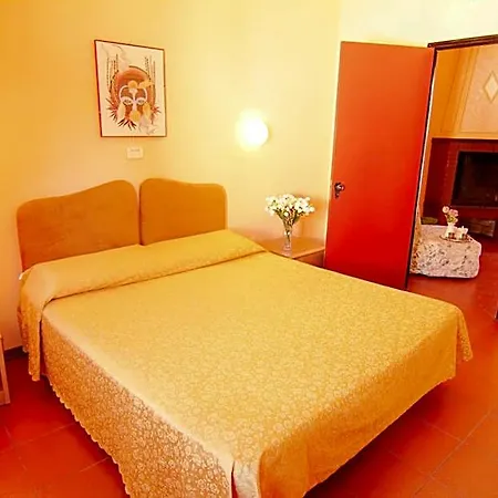 Boni Cerri מלון 2*
