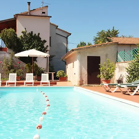 Boni Cerri Hotell
