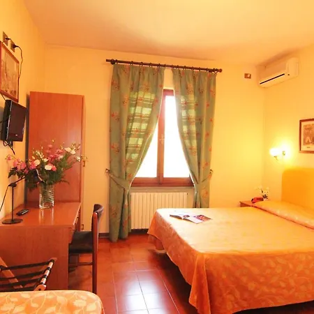 Boni Cerri Hotel 2*